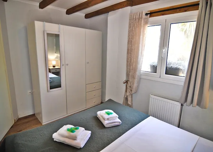 τhe οld Watermill Manor Apartament Agios Nikolaos (Corfu)