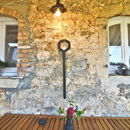 Апартаменты τhe οld Watermill Manor Agios Nikolaos (Corfu)